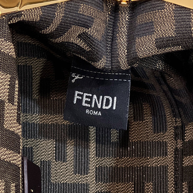 FENDI FIRST MEDIUM 26 BAG IN CHOCOLATE BROWN CALFSKIN WITH GOLD HARDWARE