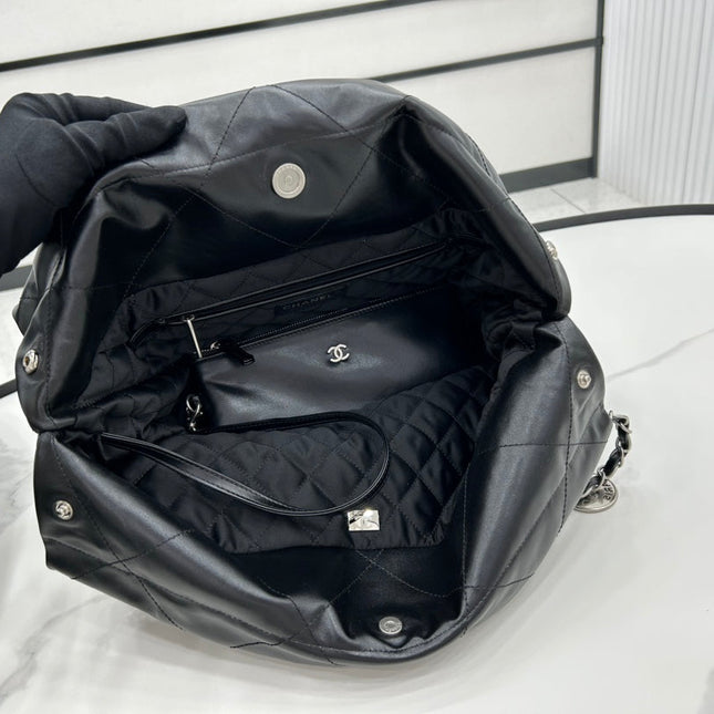 CC LARGE 42 HANDBAG IN BLACK CALFSKIN SILVER HARDWARE