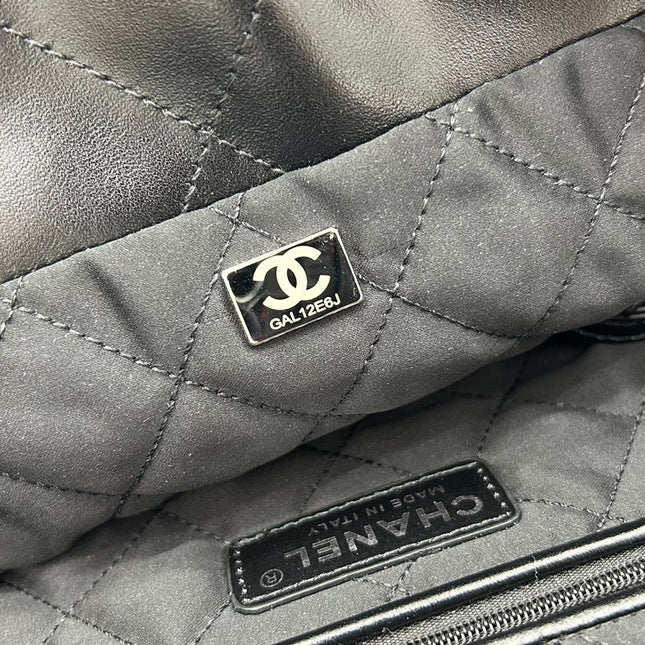 CC LARGE 42 HANDBAG IN BLACK CALFSKIN SILVER HARDWARE