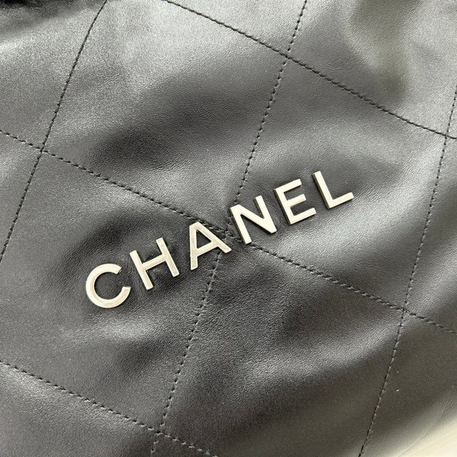 CC LARGE 42 HANDBAG IN BLACK CALFSKIN SILVER HARDWARE