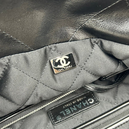 CC MEDIUM 37 HANDBAG IN BLACK CALFSKIN SILVER HARDWARE