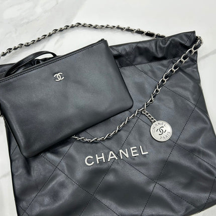 CC MEDIUM 37 HANDBAG IN BLACK CALFSKIN SILVER HARDWARE