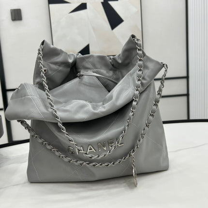 CC MEDIUM 37 HANDBAG IN GREY CALFSKIN SILVER HARDWARE