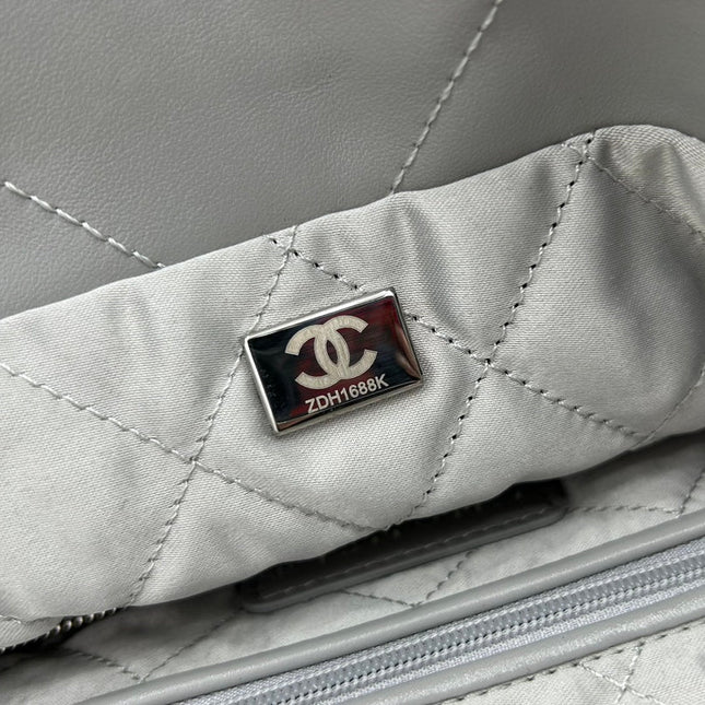 CC MEDIUM 37 HANDBAG IN GREY CALFSKIN SILVER HARDWARE