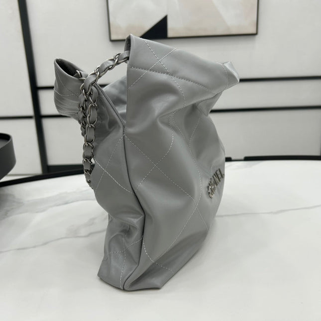 CC MEDIUM 37 HANDBAG IN GREY CALFSKIN SILVER HARDWARE