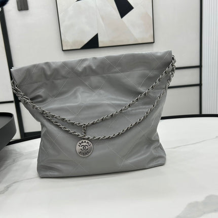 CC MEDIUM 37 HANDBAG IN GREY CALFSKIN SILVER HARDWARE
