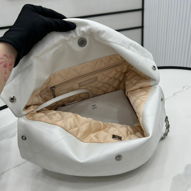 CC LARGE 42 HANDBAG IN WHITE CALFSKIN SILVER HARDWARE
