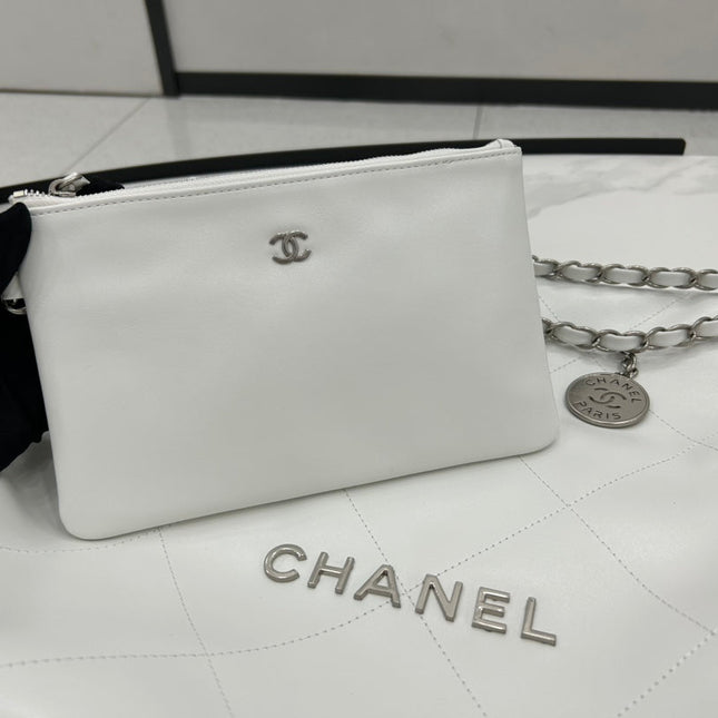 CC LARGE 42 HANDBAG IN WHITE CALFSKIN SILVER HARDWARE