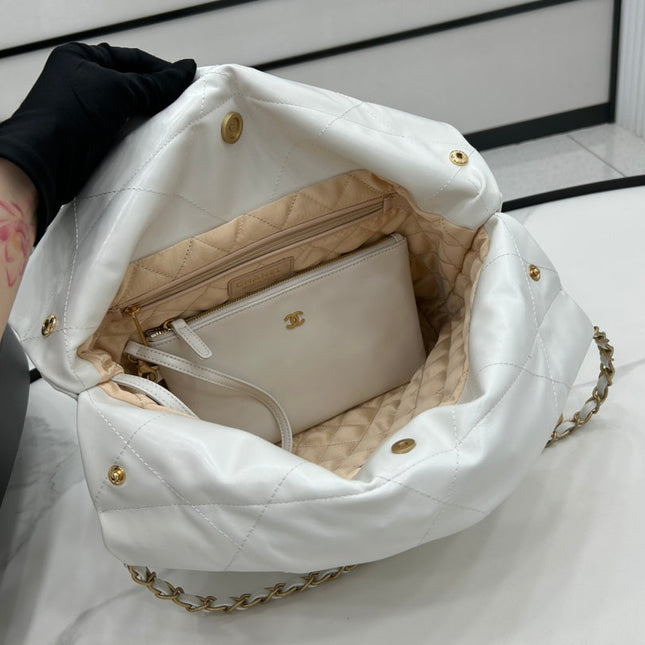 CC MEDIUM 37 HANDBAG IN WHITE CALFSKIN GOLD HARDWARE