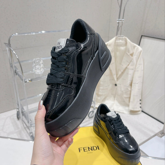 FENDI LOW-TOP TRAINER IN BLACK CALFSKIN