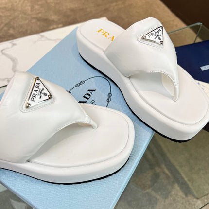 PRA SOFT PADDED NAPPA THONG WEDGE SANDALS WHITE LAMBSKIN