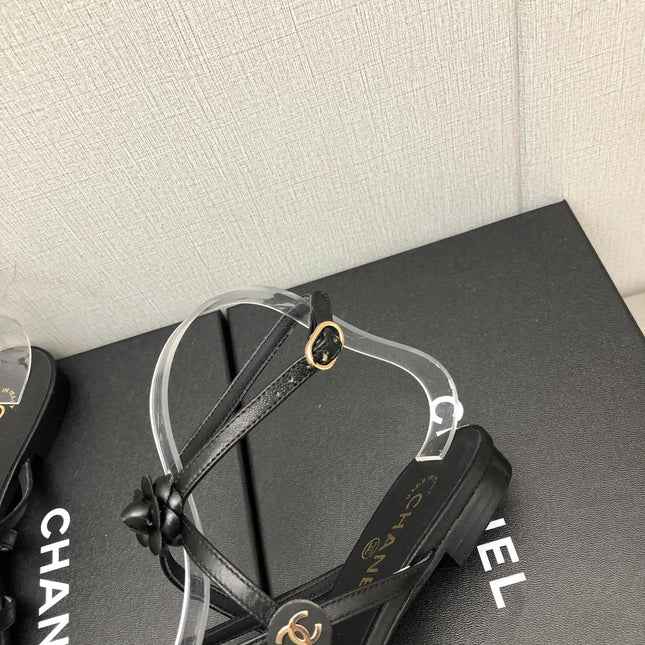 FLORAL FLAT SANDAL IN BLACK LAMBSKIN