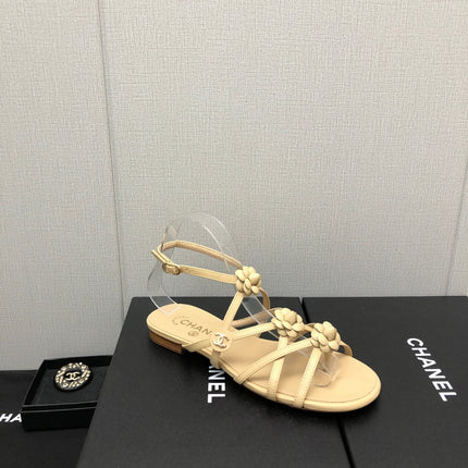 FLORAL FLAT SANDAL IN SAND YELLOW LAMBSKIN