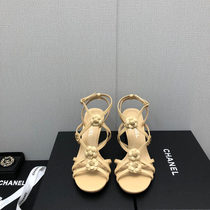 FLORAL HIGH HEEL SANDAL IN SAND YELLOW LAMBSKIN