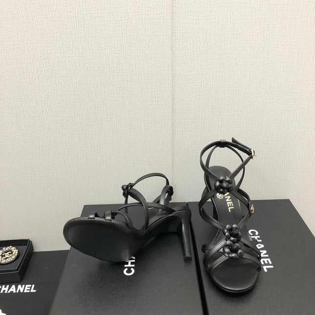 FLORAL HIGH HEEL SANDAL IN BLACK LAMBSKIN