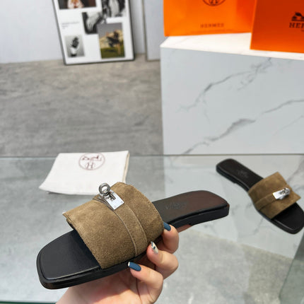 Giulia Sandal Brown Suede Black Calfskin