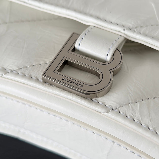 CRUSH CHAINED BAG 22 IN WHITE QUILTED CRUSHED CALFSKIN SILVER HARDWARE
