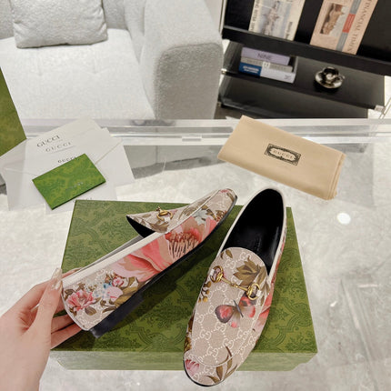 HORSEBIT LOAFER WITH FLOWER PRINT IN LINEN BEIGE MONOGRAM JACQUARD FABRIC