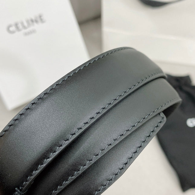 CELINE 25S TRIOMPHE BELT 25MM IN BLACK CALFSKIN GLOD HARDWARE 580679