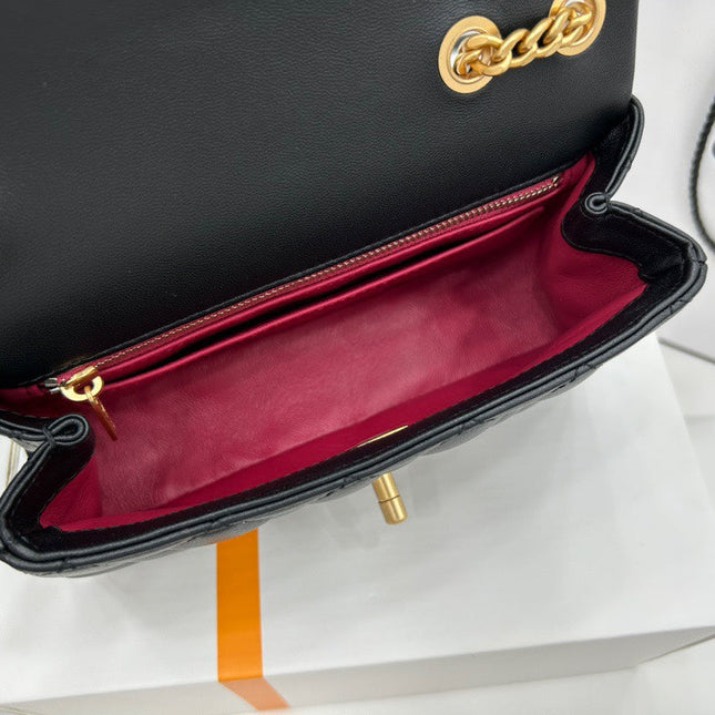 CC SMALL 20 FLAP BAG IN BLACK CALFSKIN GOLD HARDWARE