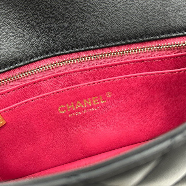 CC SMALL 20 FLAP BAG IN BLACK CALFSKIN GOLD HARDWARE