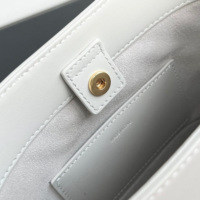 CUIR TRIPHOME 19 WHITE SMOOTH CALFSKIN BUCKET BAG