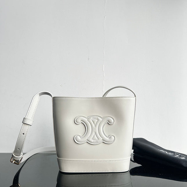 CUIR TRIPHOME 19 WHITE SMOOTH CALFSKIN BUCKET BAG