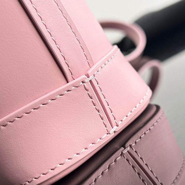 CUIR TRIPHOME 19 PINK PASTEL SMOOTH CALFSKIN BUCKET BAG