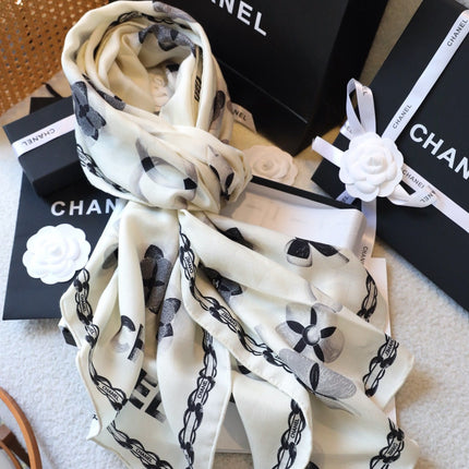 SCARF 180 CM IN WHITE FLOWER MONOGRAM SILK AND CASHMERE 401133