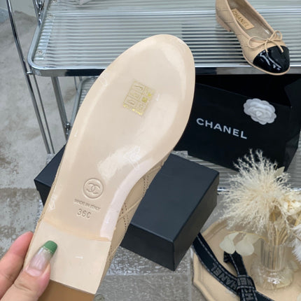 BALLET FLAT GLOSSY BLACK MIX BEIGE LAMBSKIN