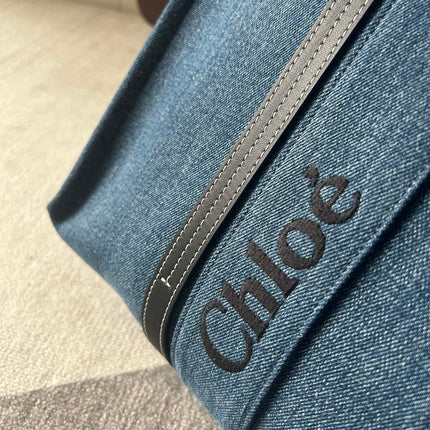 LAGRE WOODY TOTE BAG 45 IN BLUE DENIM BLACK CALFSKIN