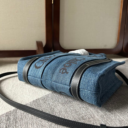 SMALL WOODY TOTE BAG 26.5 IN BLUE DENIM BLACK CALFSKIN