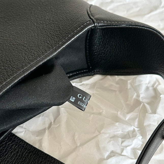 APHRODITE LARGE 47 SHOULDER BAG IN BLACK CALFSKIN