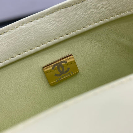 CC SMALL 23 FLAP BAG IN NEON YELLOW CALFSKIN GOLD HARDWARE