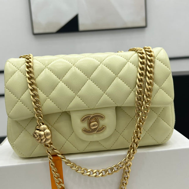 CC SMALL 20 FLAP BAG IN NEON YELLOW CALFSKIN GOLD HARDWARE