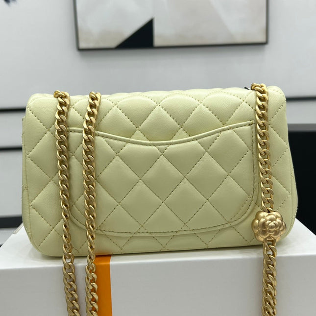 CC SMALL 20 FLAP BAG IN NEON YELLOW CALFSKIN GOLD HARDWARE