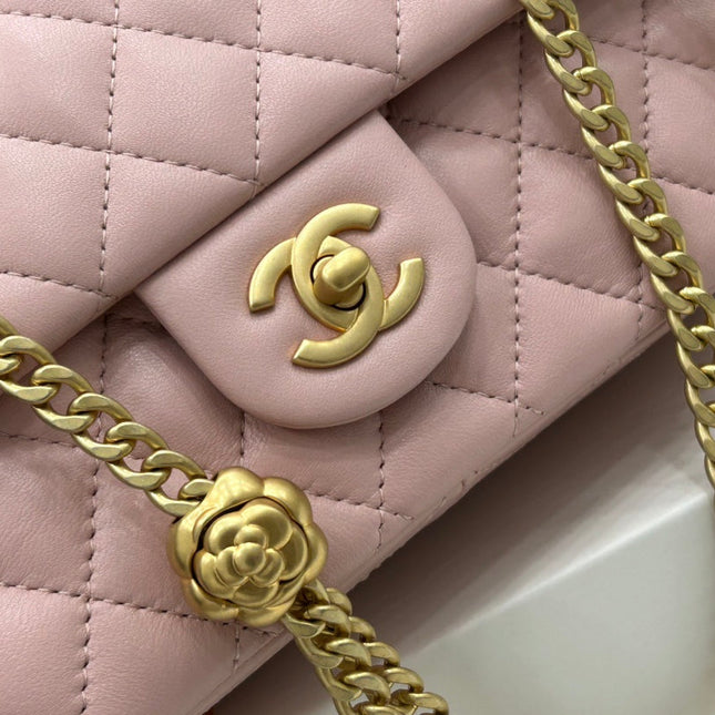 CC SMALL 23 FLAP BAG IN LIGHT PINK CALFSKIN GOLD HARDWARE