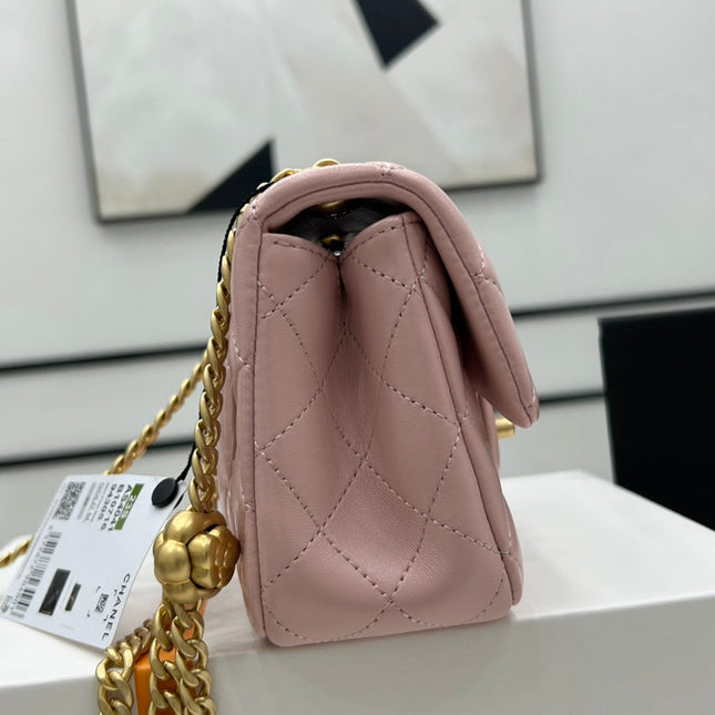 CC SMALL 20 FLAP BAG IN LIGHT PINK CALFSKIN GOLD HARDWARE