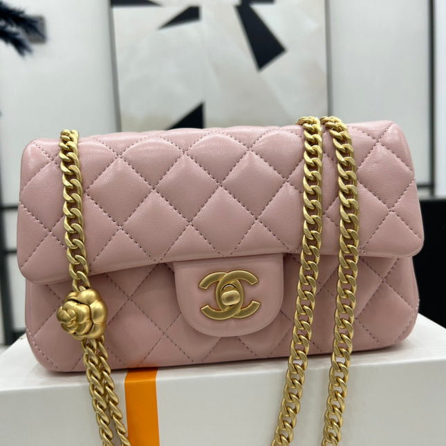 CC SMALL 20 FLAP BAG IN LIGHT PINK CALFSKIN GOLD HARDWARE