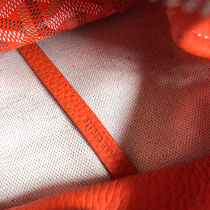 HARDY PM BAG 40 IN ORANGE GOYARDINE CANVAS AND TAURILLON LEATHER TRIM