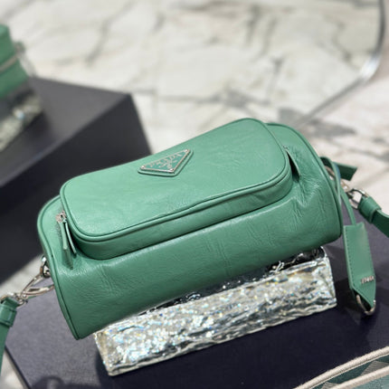 CAMERA BAG 23 IN CASTLETON GREEN WRINKLED LAMBSKIN