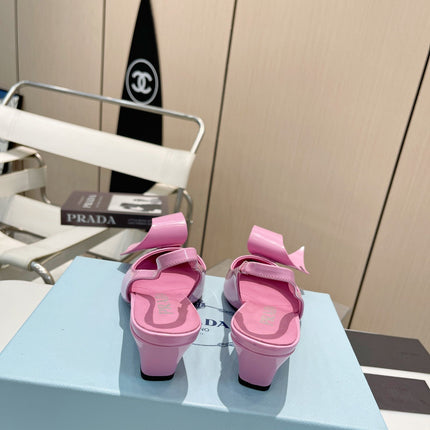 POINTED TOE SLINGBACK KITTEN HEEL WITH BOW IN PINK GLOSSY LAMBSKIN