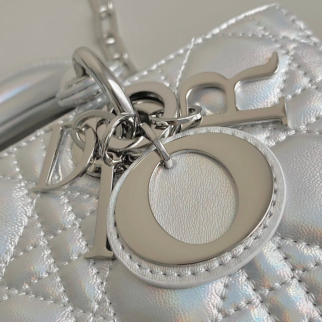 D-JOY BAG 22 IN SILVER LAMBSKIN