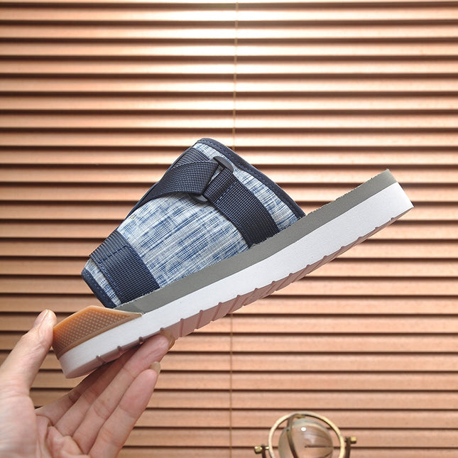 CD ALPHA SANDAL GRAY AND WHITE JACQUARD