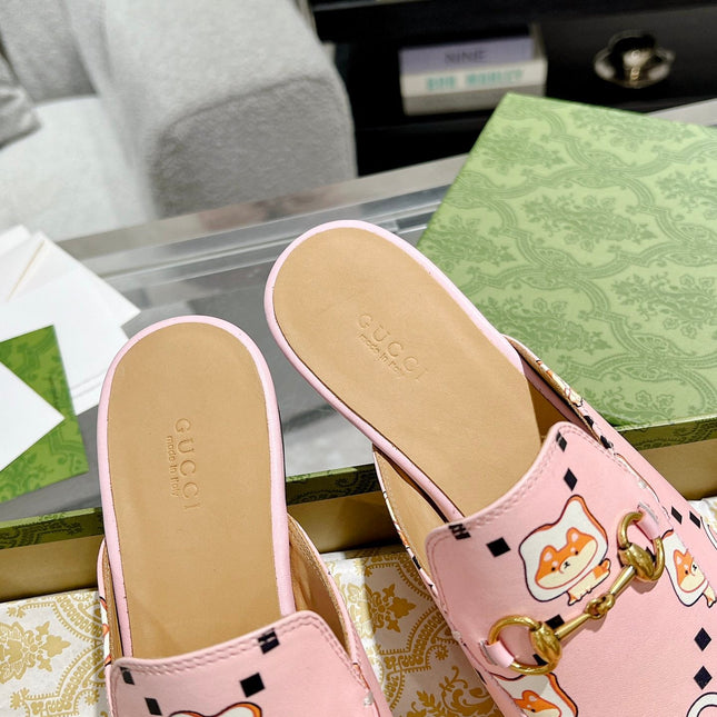 HORSEBIT SLIPPER MULE WITH CUTE CAT PRINT IN LIGHT PINK CALFSKIN