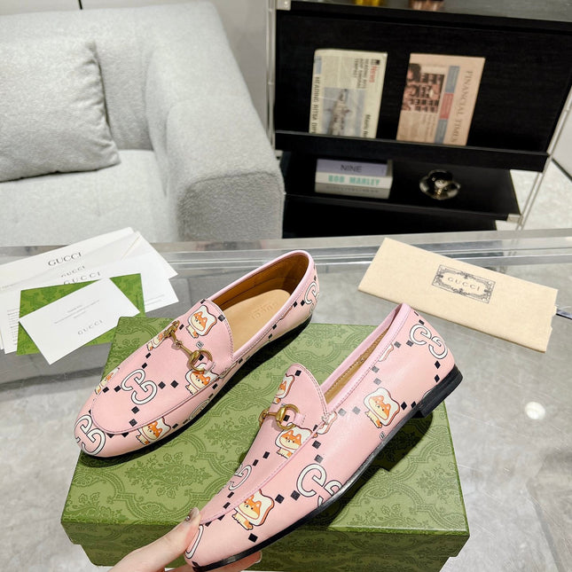 HORSEBIT LOAFER WITH CUTE CAT PRINT IN LIGHT PINK CALFSKIN