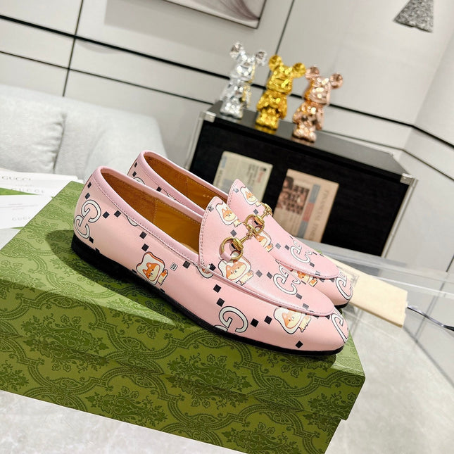 HORSEBIT LOAFER WITH CUTE CAT PRINT IN LIGHT PINK CALFSKIN