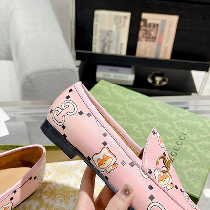 HORSEBIT LOAFER WITH CUTE CAT PRINT IN LIGHT PINK CALFSKIN