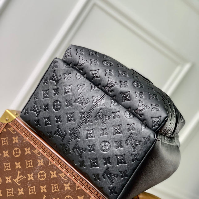 DISCOVERY PM BACKPACK 38 IN BLACK MONOGRAM LAMBSKIN