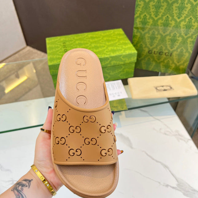 PLATFORM SANDALS IN CINNAMON BROWN MONOGRAM IMPORTED TPU